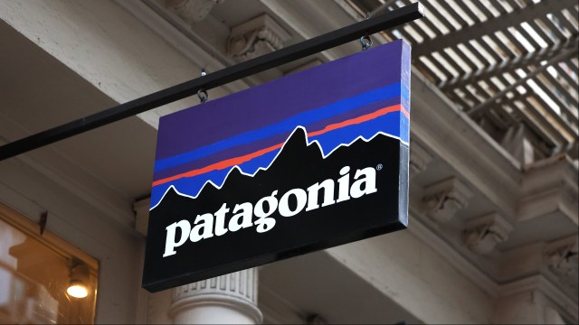 Owner of Patagonia gives away company to fight global warming