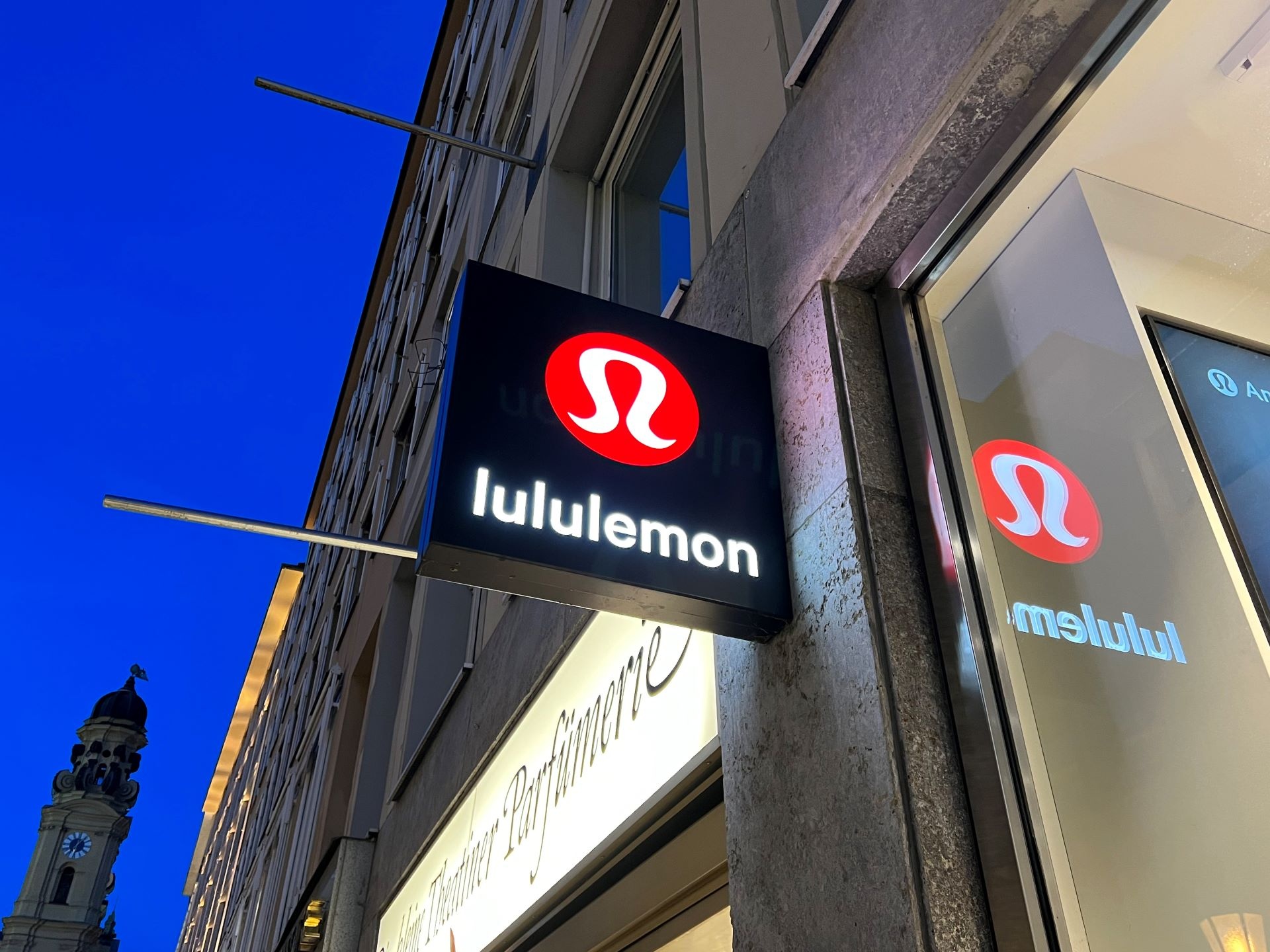 lululemon Like New: lululemon's resale shop has leggings, bras and hoodies