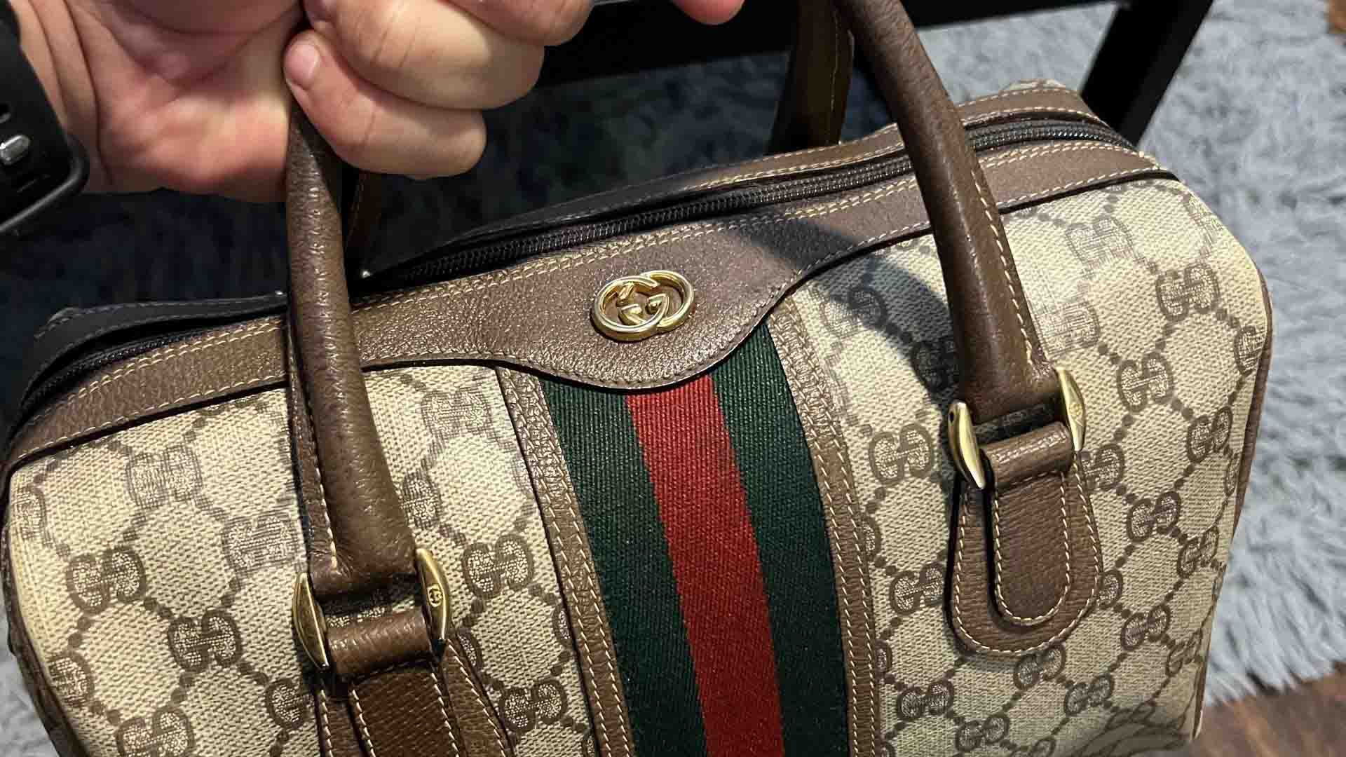 GG Marmont mini shoulder bag in black leather | GUCCI® US