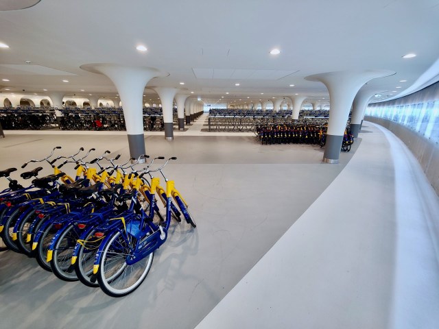 Centraal Station Amsterdam bike parking