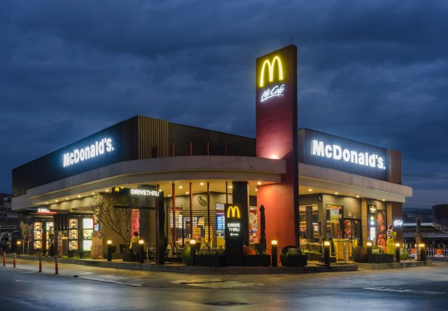 Reusable packaging in McDonald's store