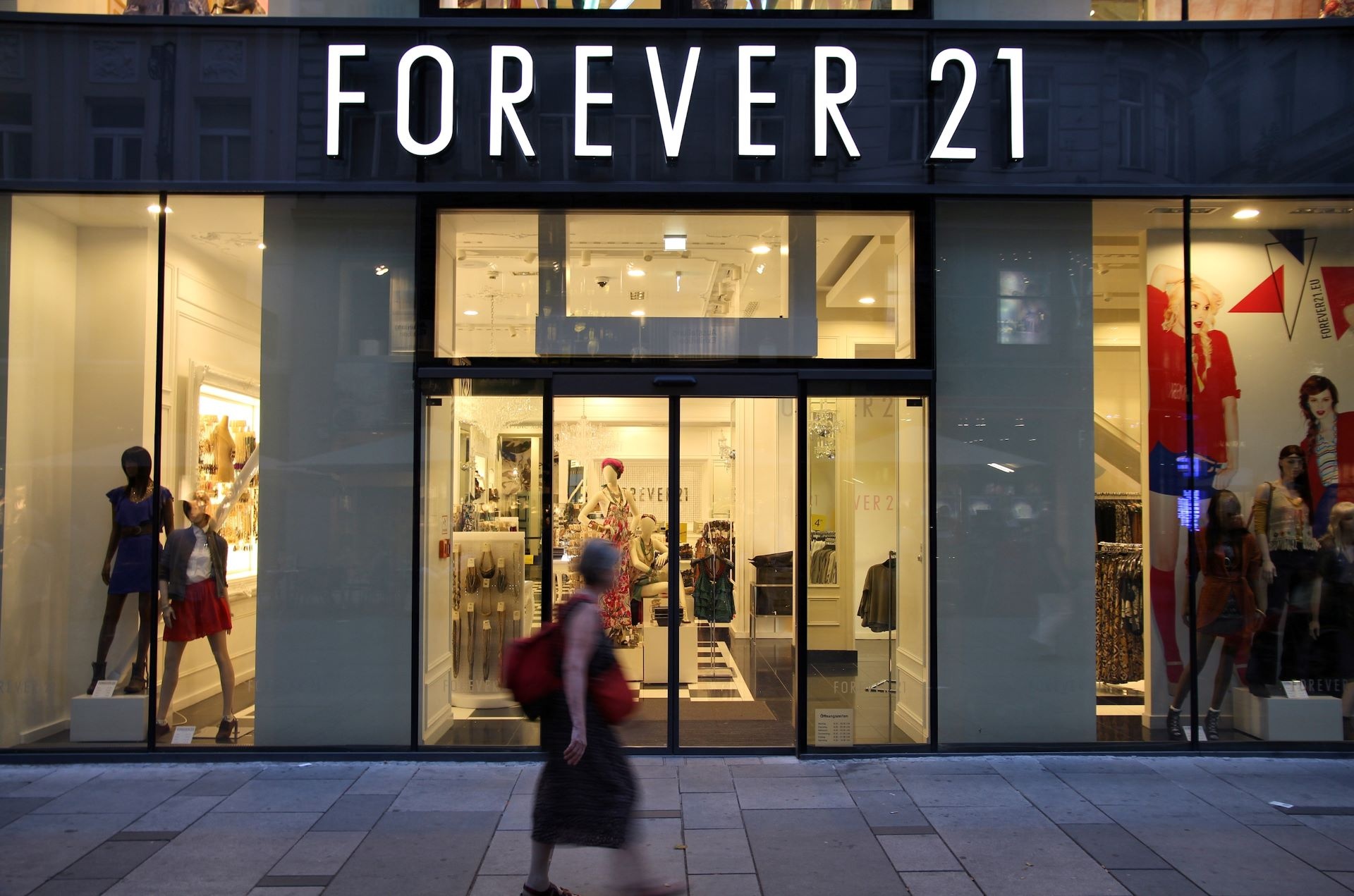 Zara h&m and forever clearance 21 are examples of