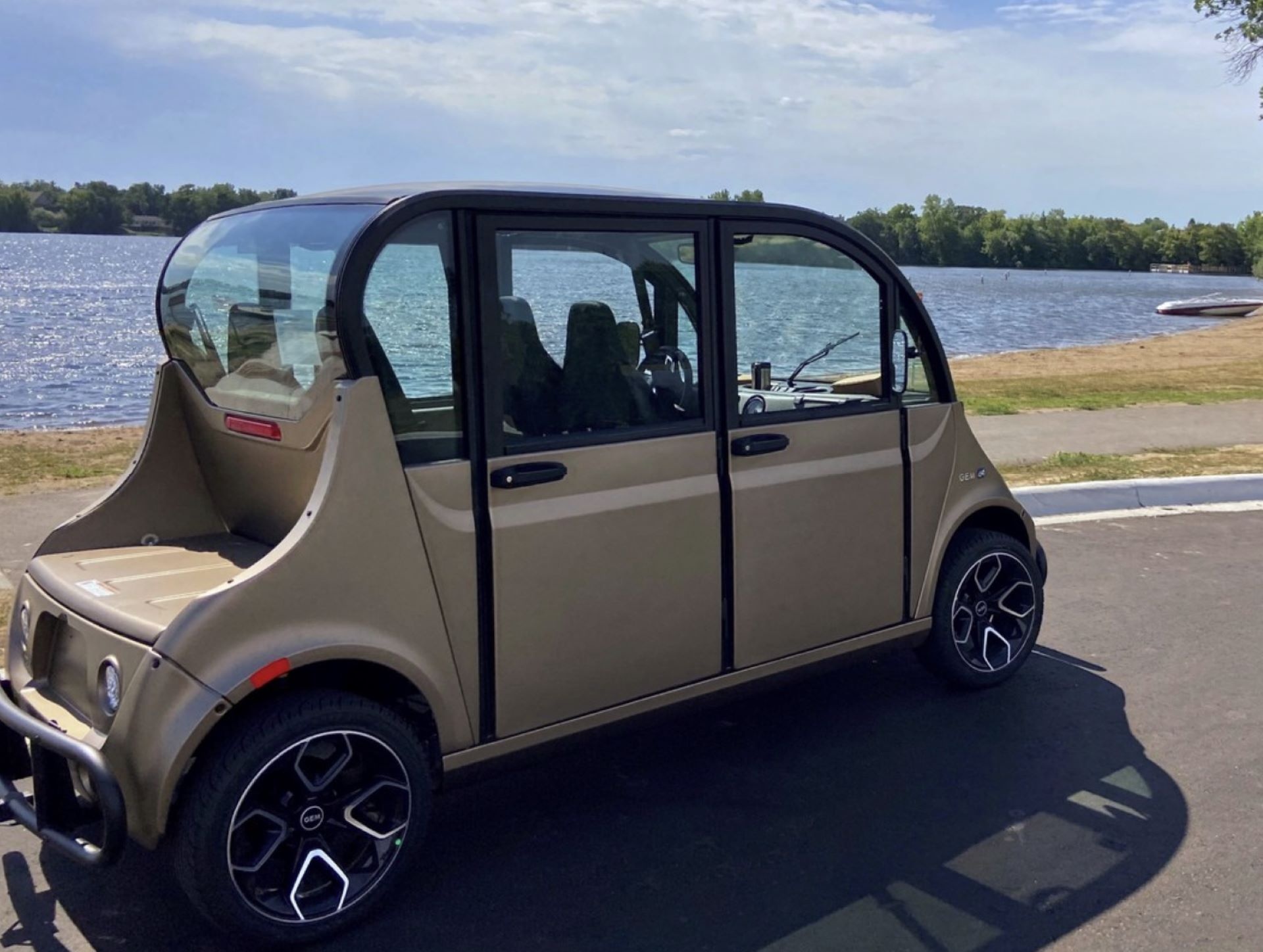 New WAEV electric car will have a solar panel option for rooftops