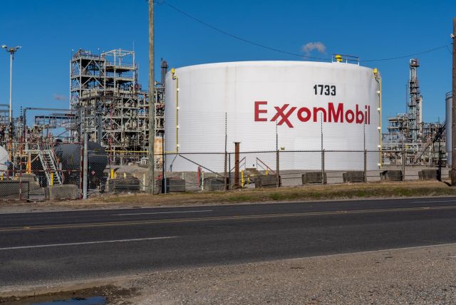 ExxonMobil's massive plastic 'recycling' plant in Texas