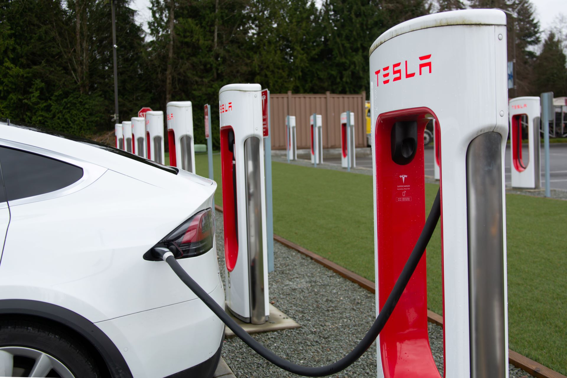 Rumors are swirling about a new Tesla battery that could give its cars 100 miles of charge in just 5 minutes