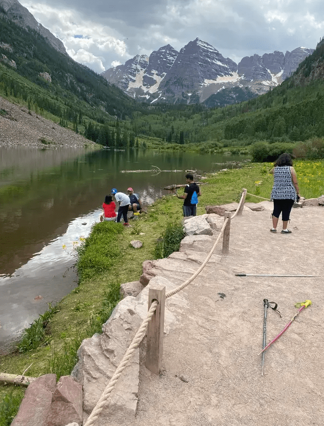 Photo Of Wandering Tourists At National Park Sparks Outrage Online 