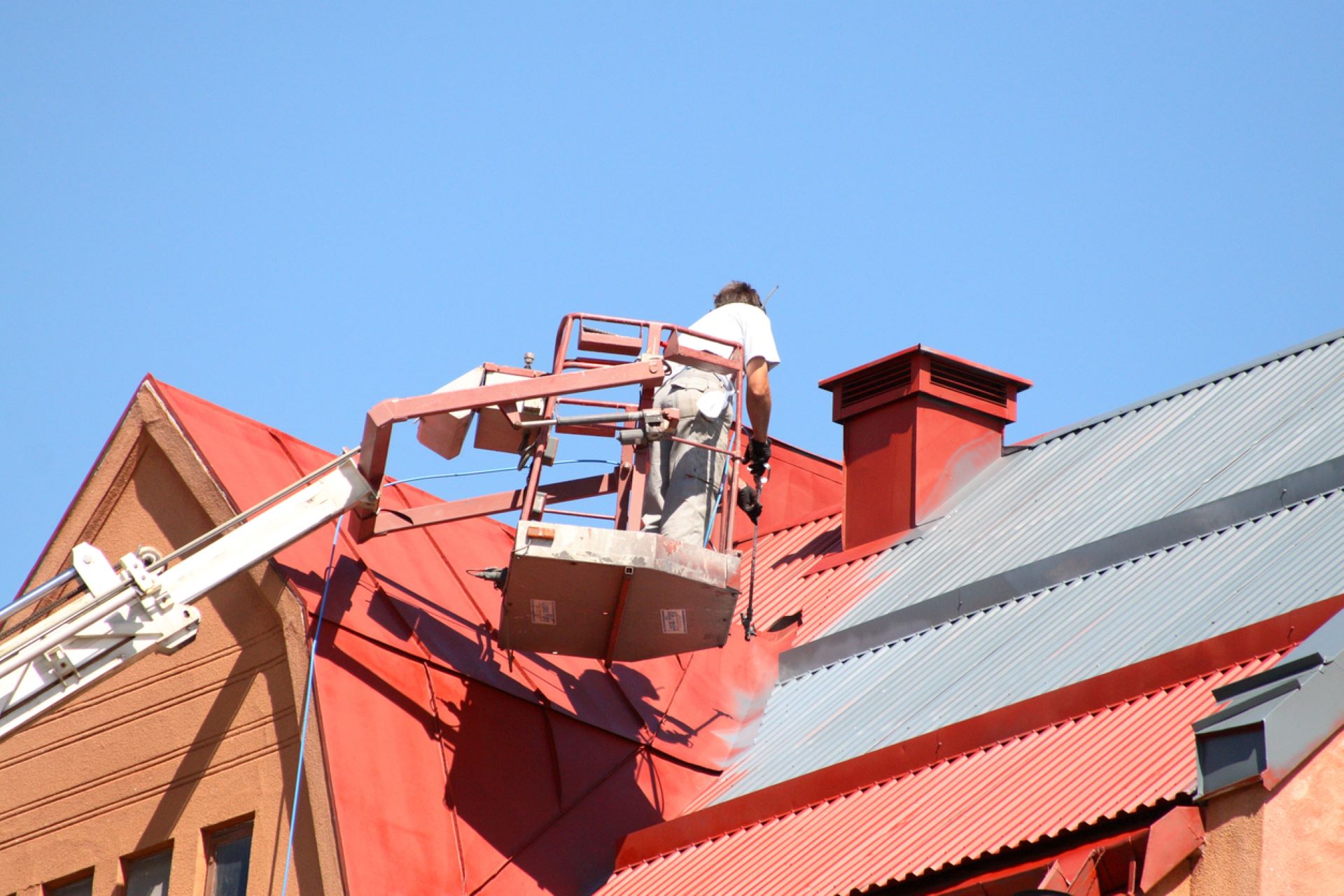 This reflective paint could keep sunbaked buildings cool