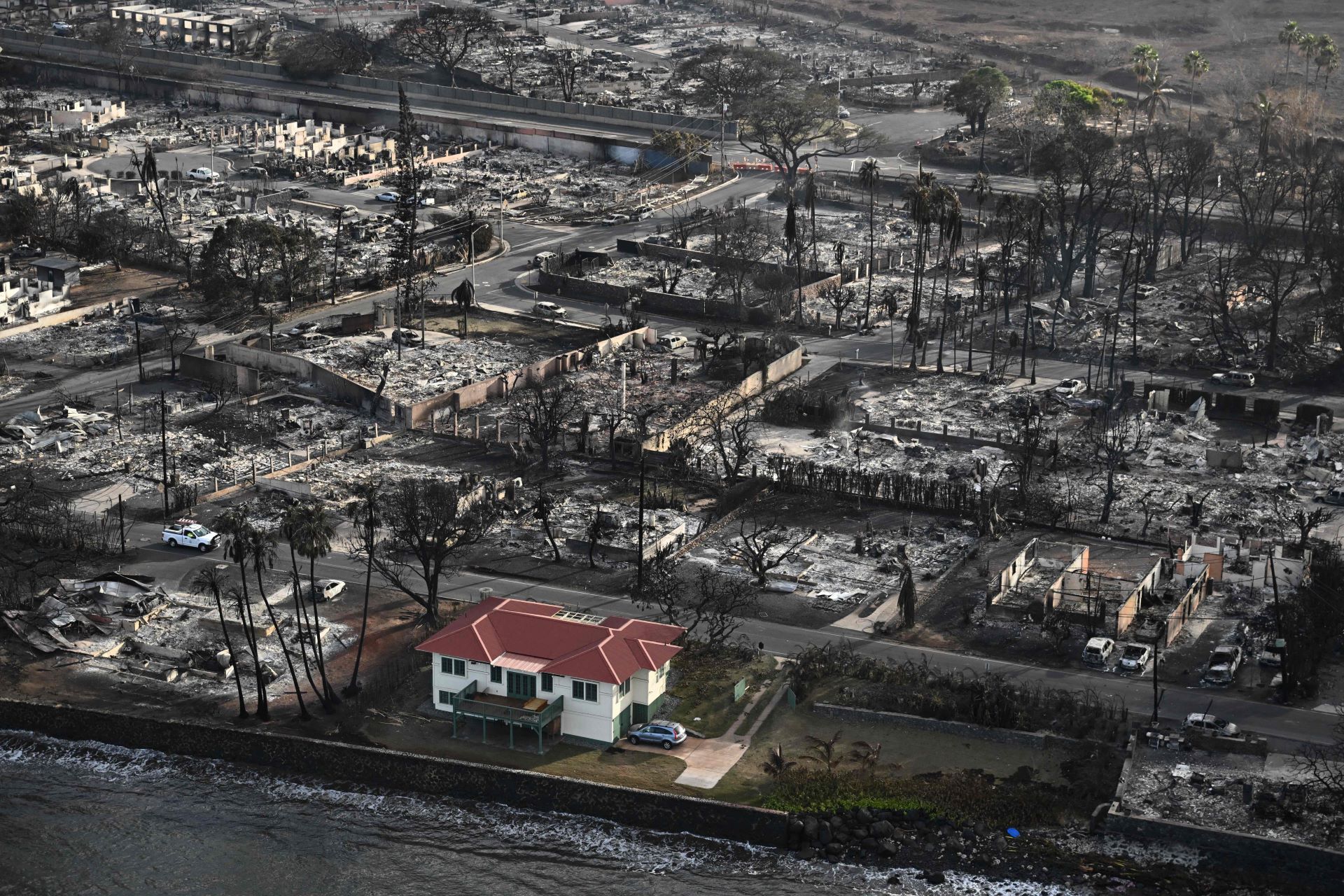 Remarkable ‘miracle house’ in Lahaina survives devastating Maui wildfires