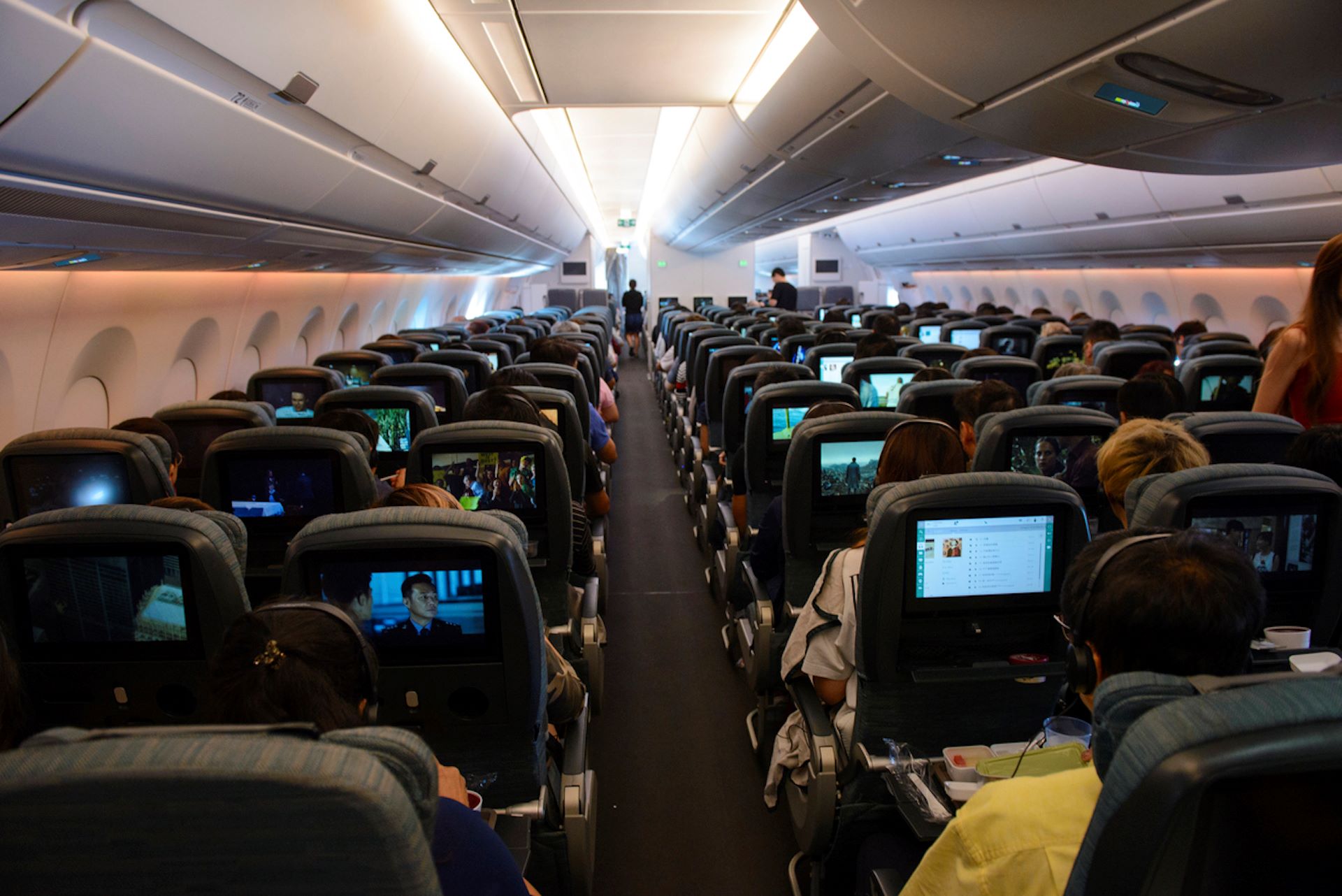 This airline dropped plastic bottles and cups on all its flights — here's how the change is going