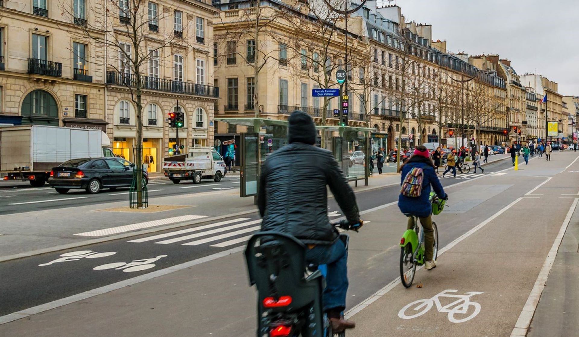 Footage of Parisian street turns heads around the world: 'It wasn't even this way in late 2019'