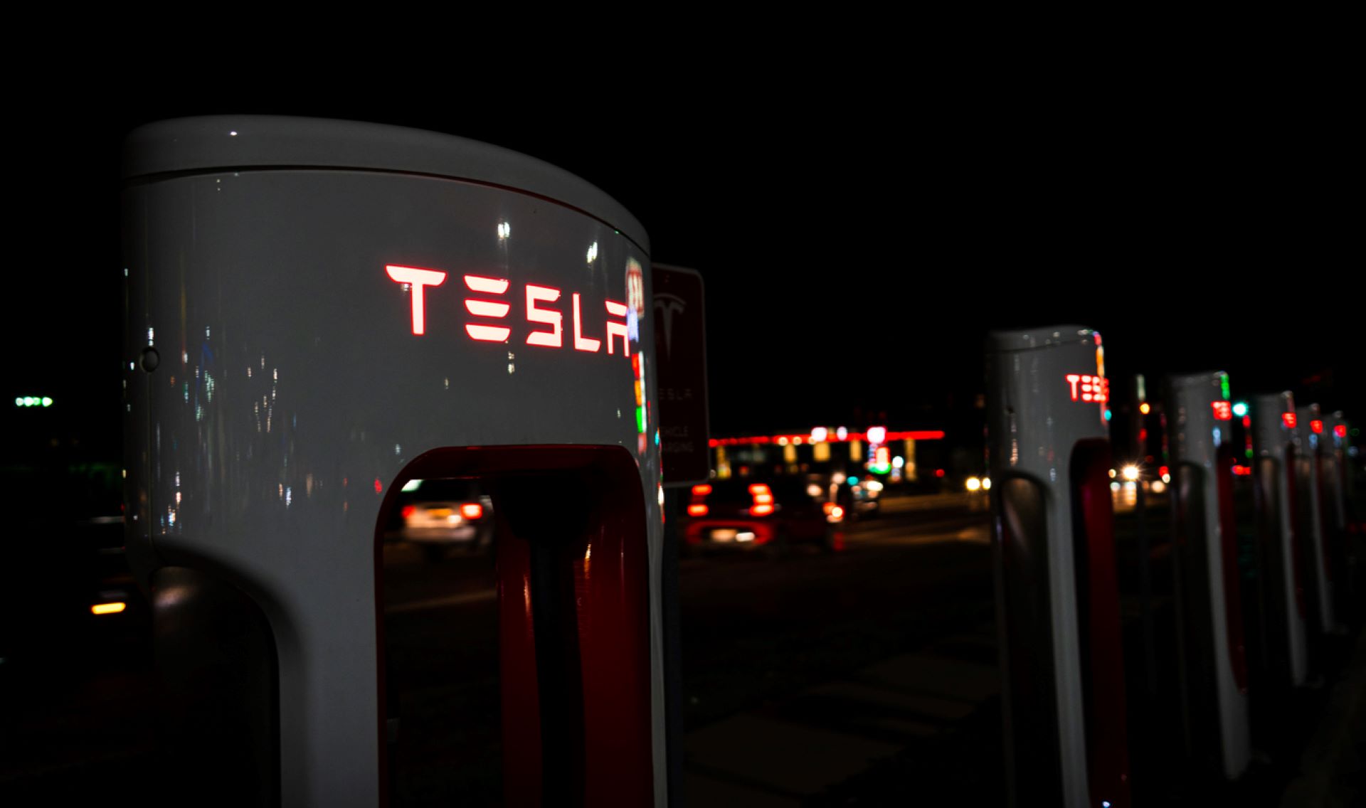 Tesla is developing a 'gas station' of the future unlike any you've seen before: 'Grease meets The Jetsons'