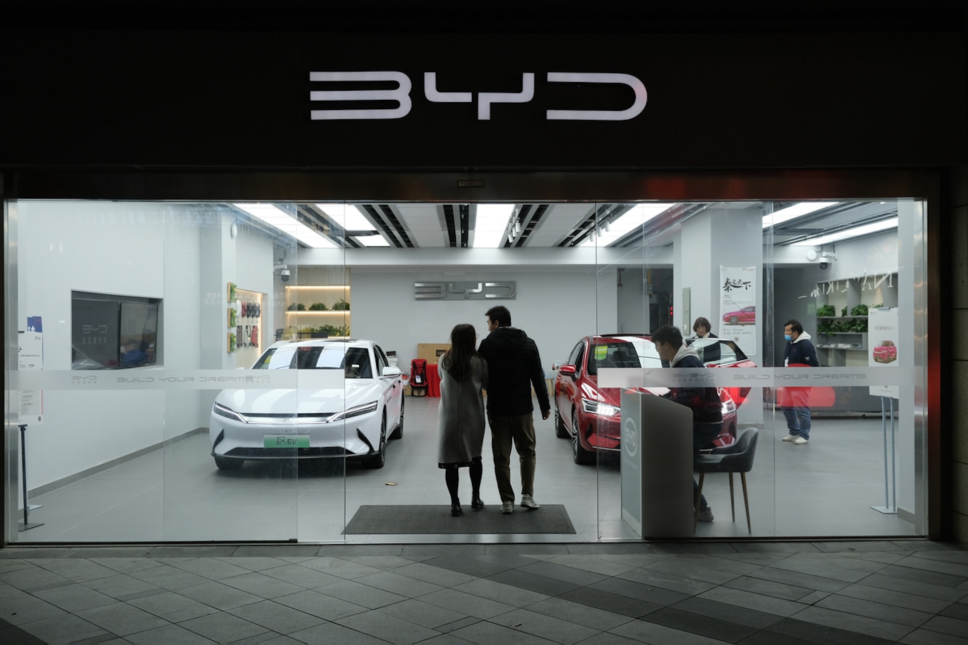 New report reveals how China's BYD topped Tesla as world's bestselling EV maker: 'No one can match [it]'