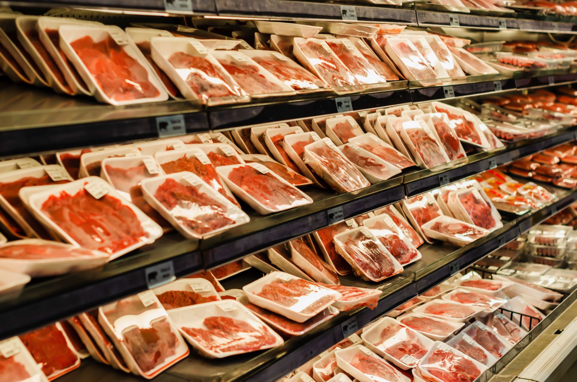 Researchers push for change in packaging of meat products to include warning labels — here's why