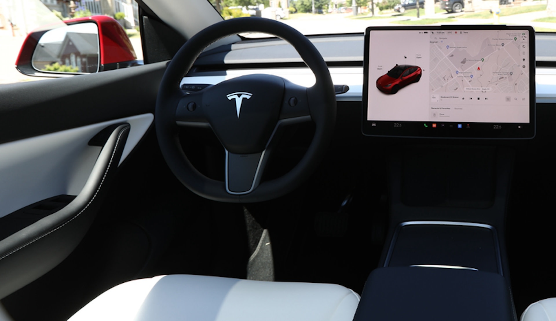 Tesla owners share excitement after discovering new software feature to avoid fines and tickets: 'This is great'