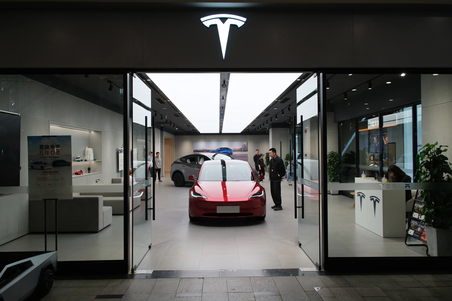 Tesla's recent report on battery life is a game changer for EV owners ...