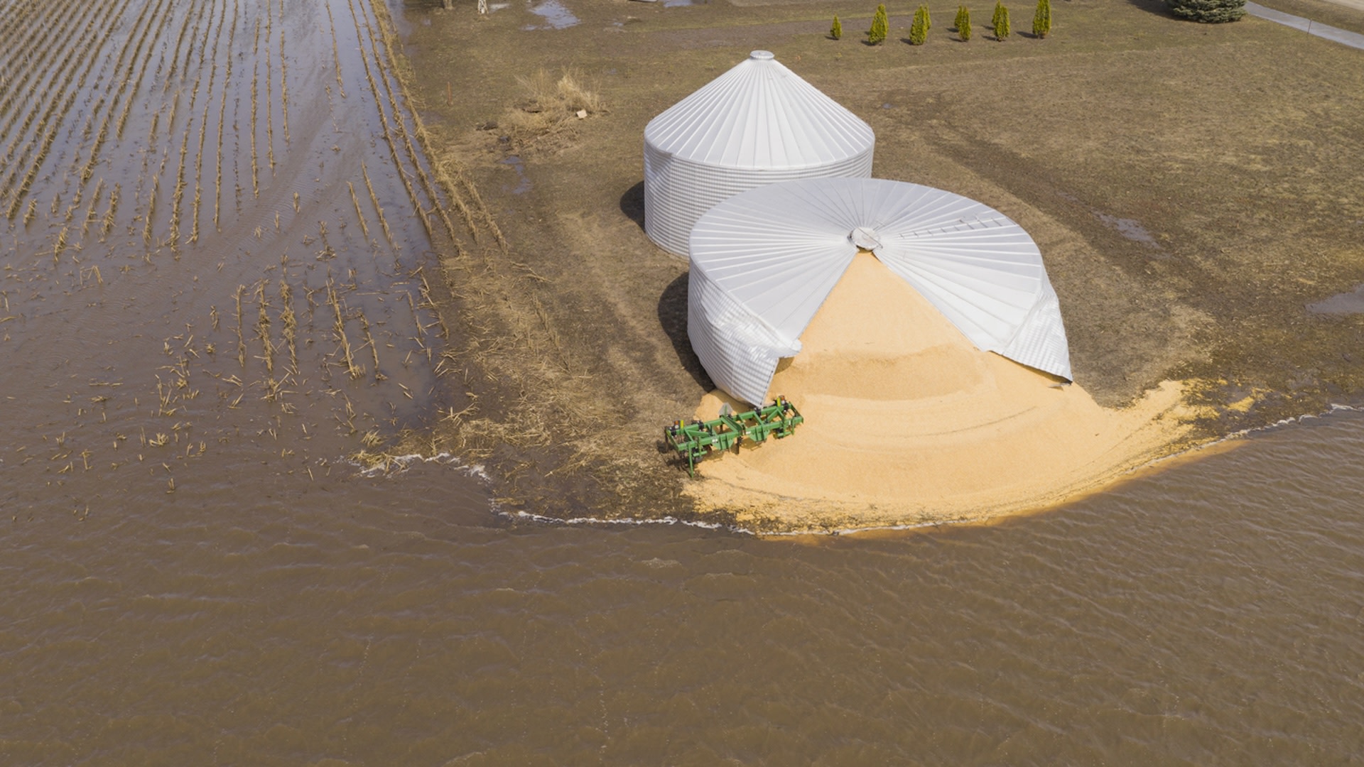 Manure contamination of waterways in flooding events can affect drinking water supplies and bring harmful chemicals, bacteria, and viruses into homes.