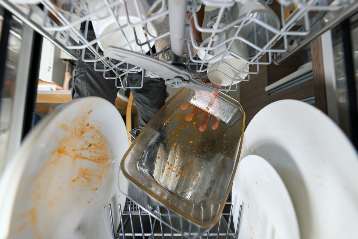 Research shows that using a dishwasher correctly can help you save up to five times more water than hand-washing.