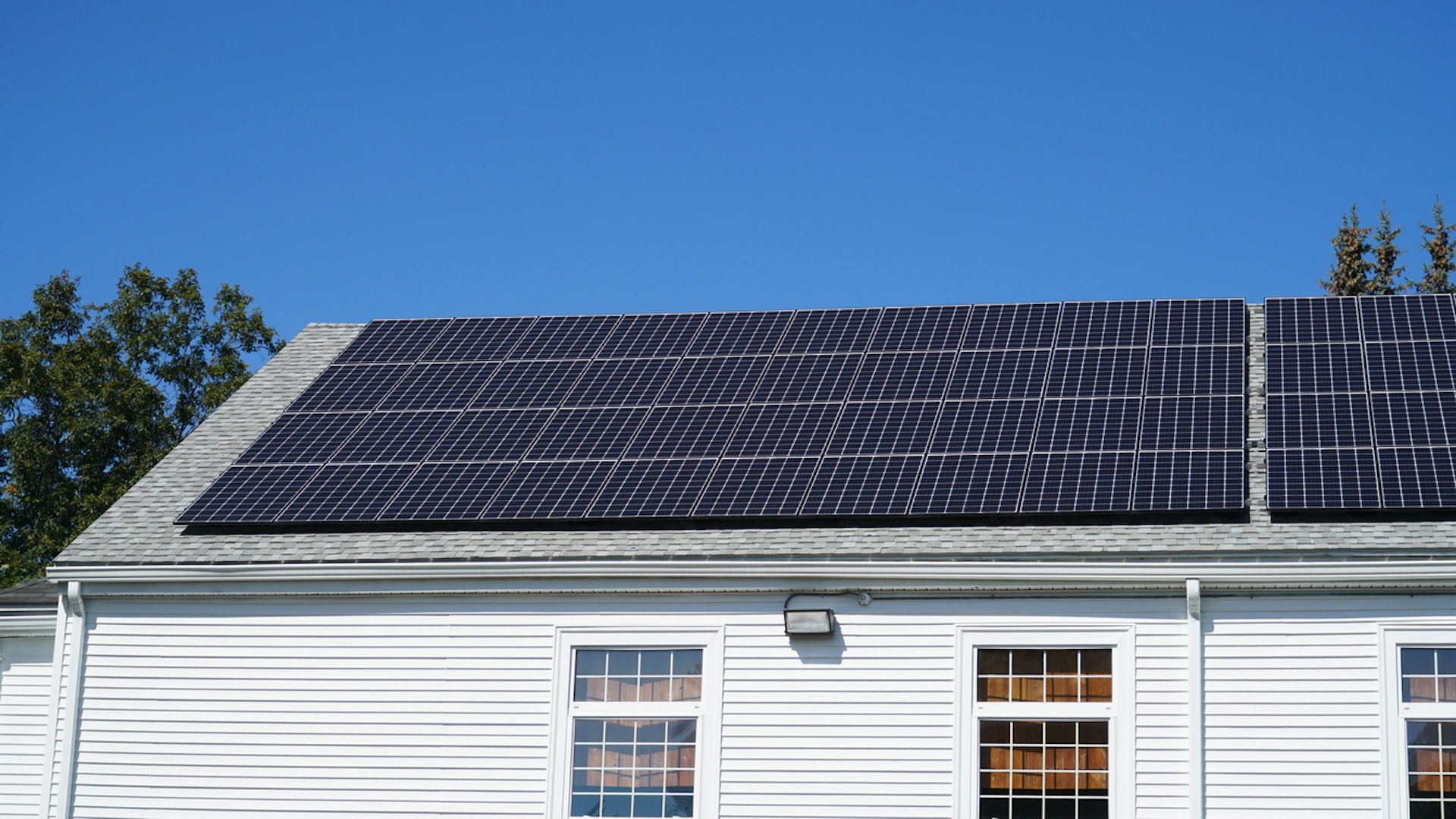 Homes with solar panels now have triple the power — and it's leading to massive energy savings