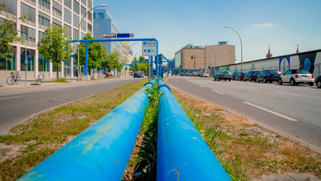 Berlin is one of the cities hopping on to this strategy and will have around 300,000 cubic meters of underground storage space for water by 2025.