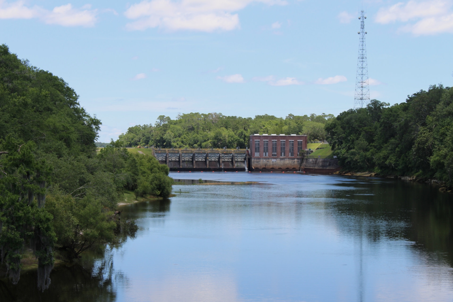 The number of high-hazard potential dams (HHPD) in the U.S. is rising.