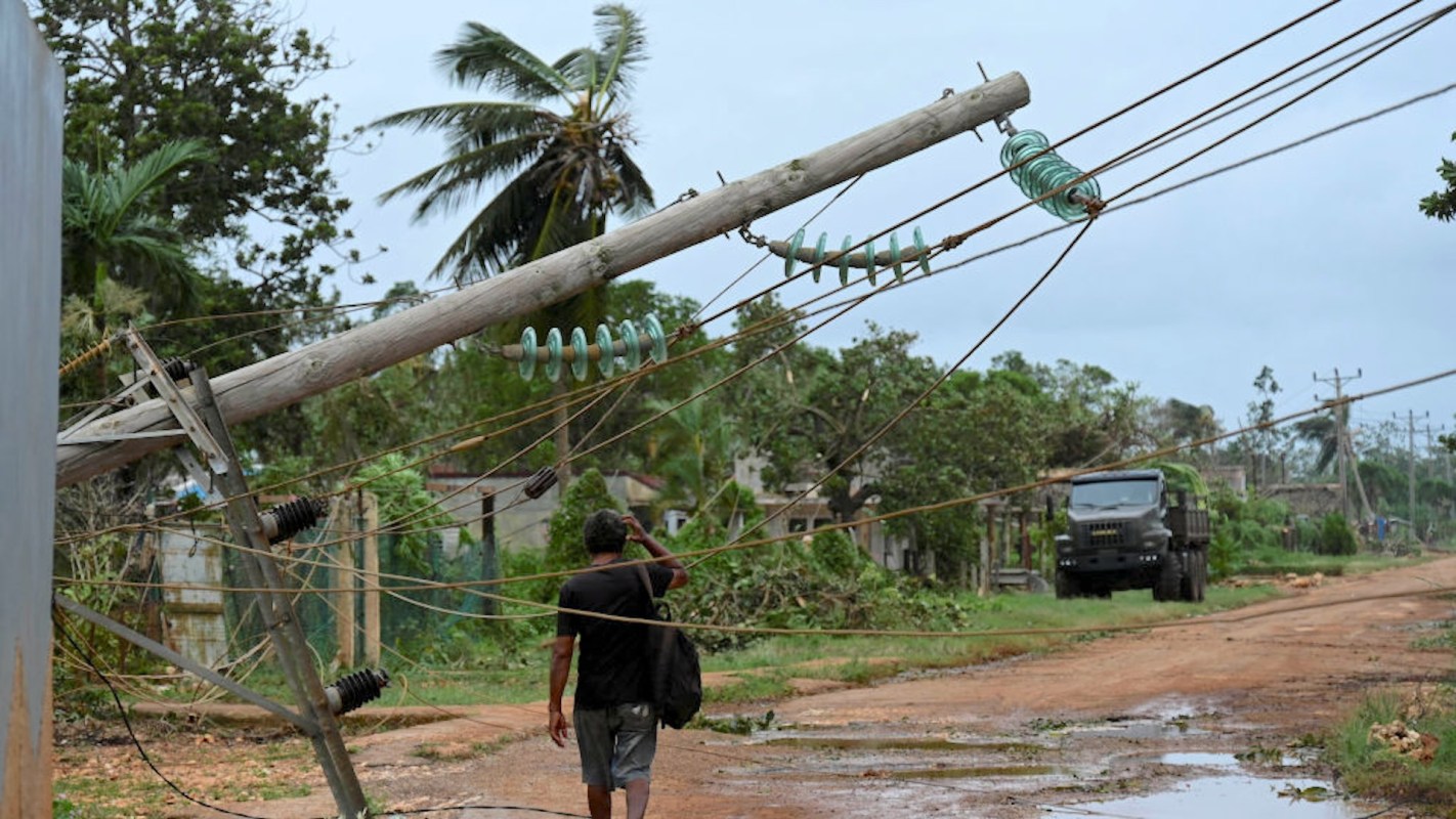 After both Hurricane Oscar and the following storms, Category 3 storm Hurricane Rafael passed through Havana on the western coast.