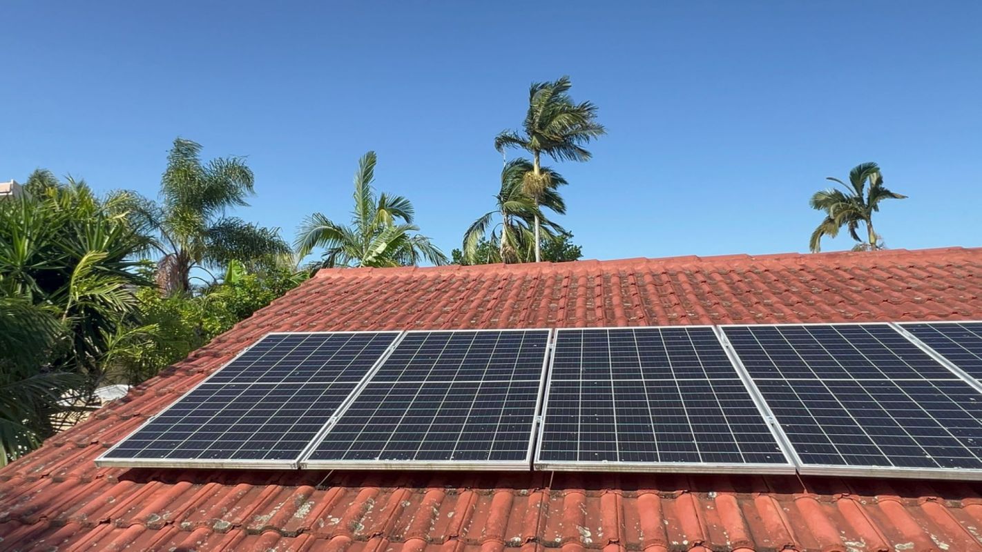 Homeowner relieved after solar panels keep lights on after devastating hurricane: 'Lower energy bills are nice, but this is the real payoff'