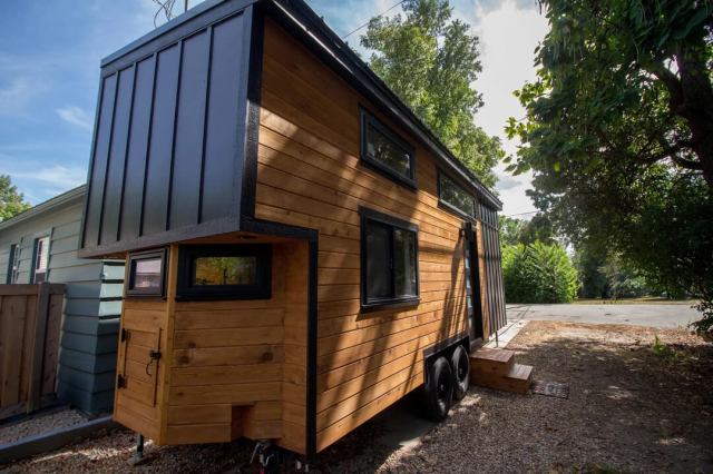 Tiny homes offer many benefits, such as saving money on energy bills and enjoying an overall lower cost of living. 