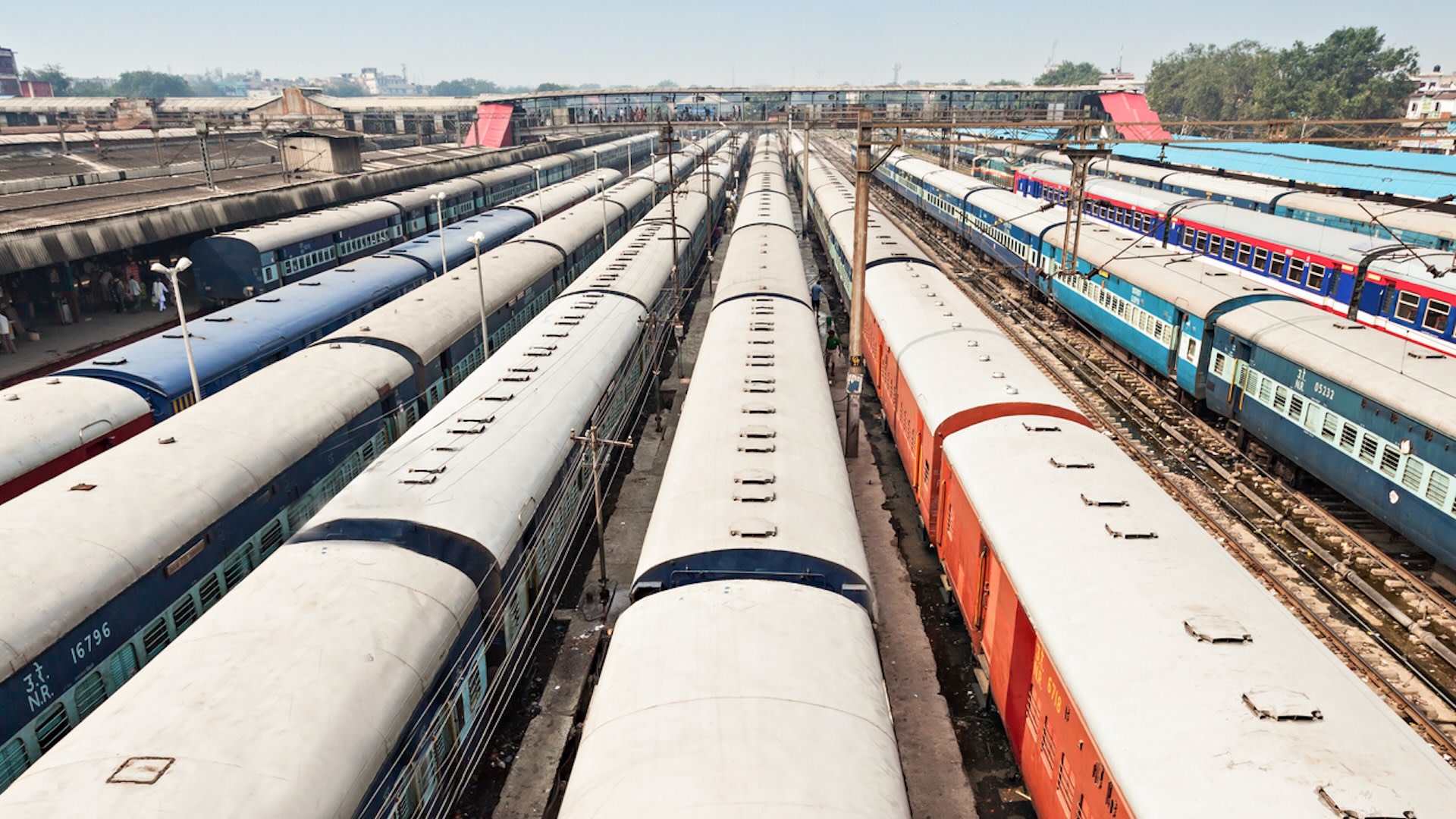 Revolutionizing Clean Travel: India Launches Hydrogen-Powered Trains