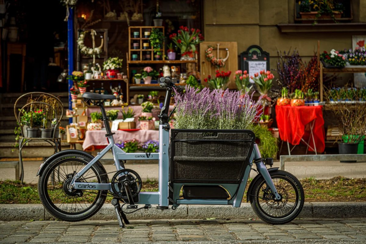 "Folks who live in apartments or those without sufficient garage space ... will appreciate [it]."